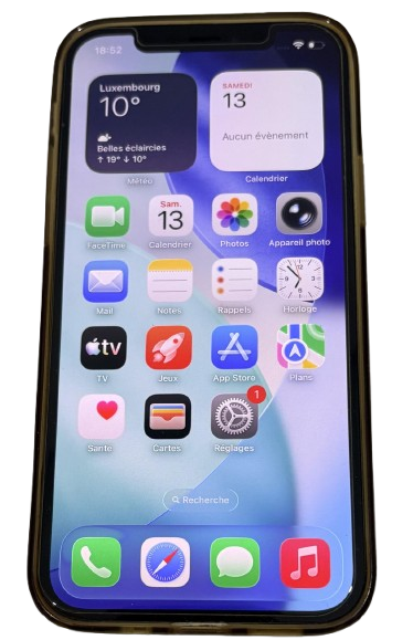 iPhone 13 Pro Max avec écran neuf après réparation